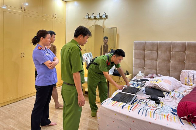 3 công ty này đã có chiêu trò nhắm vào tâm lý của khách hàng rằng vay số tiền không lớn, từ 500.000 đồng đến 20 triệu, thời hạn vay chỉ một tuần đến một tháng, nên họ chấp nhận lãi suất "cắt cổ". 