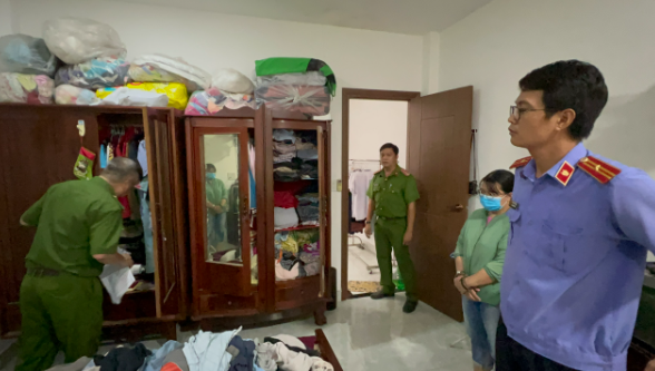 Cơ quan điều tra đã khởi tố 3 vụ/17 bị can về các hành vi phạm tội liên quan đến "tín dụng đen"; xử phạt vi phạm hành chính 43 trường hợp về hành vi quảng cáo trái pháp luật.