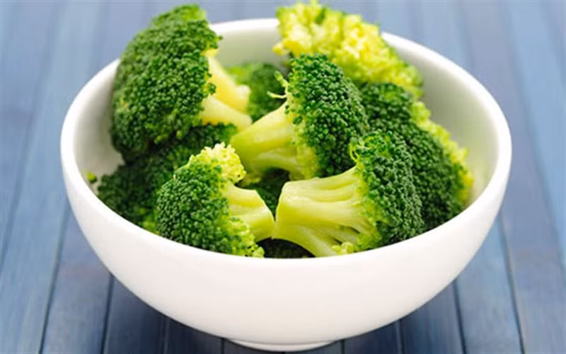 Bông cải xanh là một thực phẩm ngăn chặn lão hóa rất tốt do chứa nhiều vitamin C, K, các chất chống oxy hóa,...Ảnh: cooky.