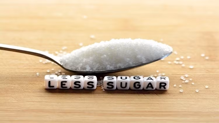 Bước 2: Hạn chế tiêu thụ đường và chất béo trong bữa trưa. Ảnh: reed.