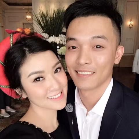 Đám cưới của Thành Trung và em gái Wanbi Tuấn Anh - Quỳnh Mi diễn ra ở cả Hà Nội và TP.HCM. Trước đó, họ đã tổ chức hôn lễ tại Sài Gòn. Ngày 3/6, đôi trẻ sẽ mời mọi người đến chung vui tại thủ đô.