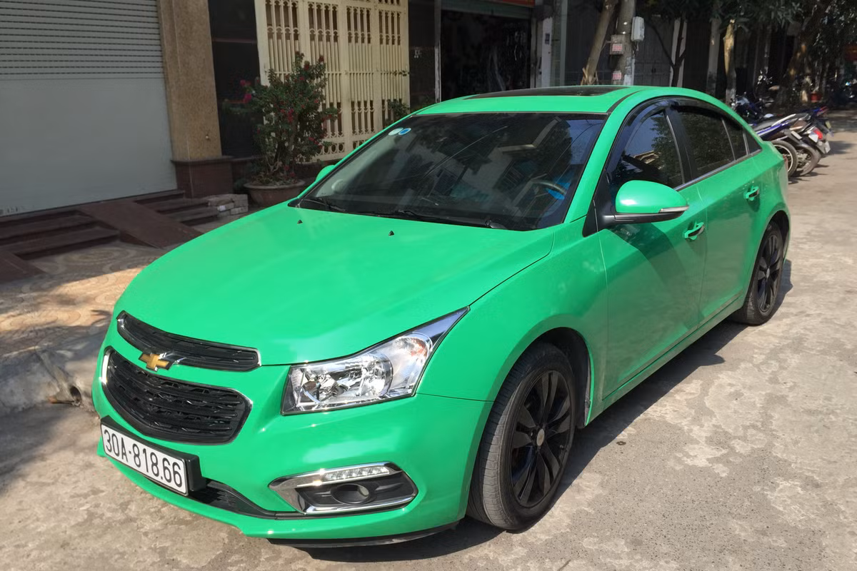 Hiện giá bán của chiếc Chevrolet Cruze LTZ phiên bản mới tại thị trường Việt Nam vào khoảng 769 triệu đồng.