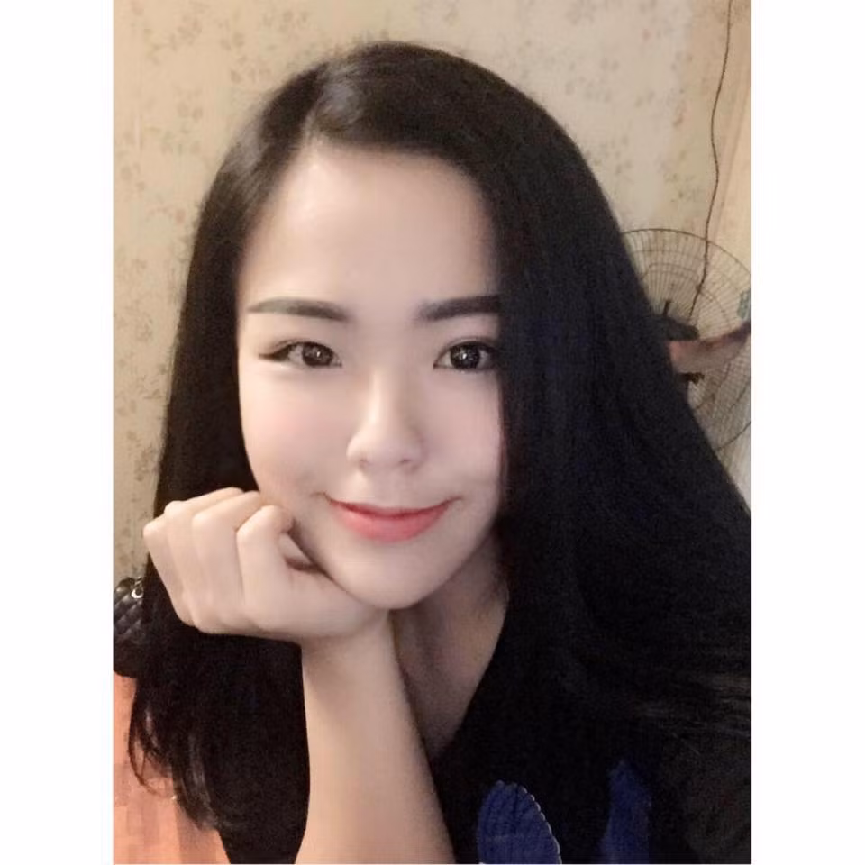 Nhan sắc ngày càng thay đổi tích cực của Minh Châu được bạn bè và mọi người hết lời ca ngợi. Có vẻ như cô gái trẻ đang ngày càng trưởng thành và chứng minh cho mọi người thấy nỗ lực thực sự của bản thân, thành công đã mỉm cười với cô.