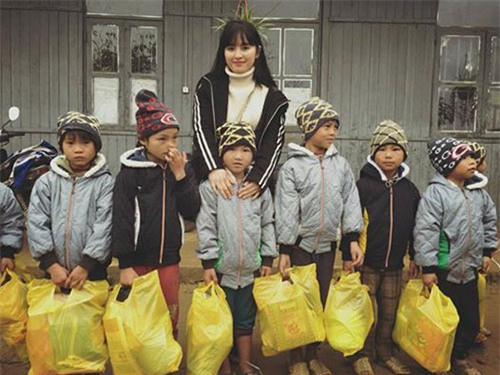 Phạm Thị Thanh Tâm, sinh năm 1992, quê gốc Lào Cai đã tốt nghiệp ngành Kế toán, trường Cao đẳng Kinh tế Cộng đồng Lào Cai. Trái với dự đoán của nhiều người, Thanh Tâm lại sinh trưởng trong một gia đình rất khá giả, bố mẹ cô làm nghề kinh doanh du lịch và cũng đã giao cả một chuỗi khách sạn ở Sa Pa cho cô con gái quản lý. Thanh Tâm thực tế là một tiểu thư "lá ngọc cành vàng" có một gia thế nhiều người mơ ước, nhưng từ lâu, Thanh Tâm đã luôn muốn dành toàn bộ khối óc, trái tim và dòng máu nóng hướng về cộng đồng.