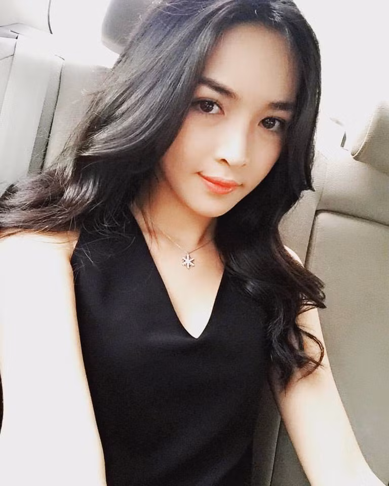 Hiện tại, Thanh Quỳnh đã tạm ngừng công việc cho công ty Hàn Quốc này để tập trung kinh doanh online, tiếp tục học hỏi và hoàn toàn chưa có ý định buông bỏ ngành thiết kế thời trang mà cô đam mê. Thỉnh thoảng, Thanh Quỳnh lại nhận làm người mẫu cho một số shop thời trang hoặc làm mẫu giới thiệu các bộ sưu tập mới. Cân đối tốt thời gian làm việc và trải nghiệm cuộc sống, Thanh Quỳnh hiện tại đã có thu nhập khá ổn định, có thể duy trì một cuộc sống tốt cho bản thân và gửi tiền về trợ giúp nhiều cho gia đình ở Nam Định.