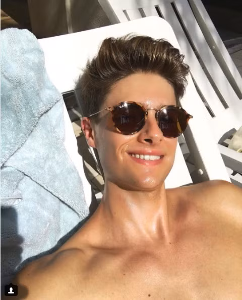 Nhờ ấn tượng tốt đẹp từ lần đầu tiếp xúc và nói chuyện trên mạng này, Olivier Gaumond đã được dân mạng Việt mở lời xin tạo ra những buổi giao lưu, live stream tiếp theo vừa để chị em có thể trò chuyện, vừa để dân tình có thể ngắm nghía kỹ hơn nữa dung mạo đầy lôi cuốn của chàng trai sinh năm 1996.