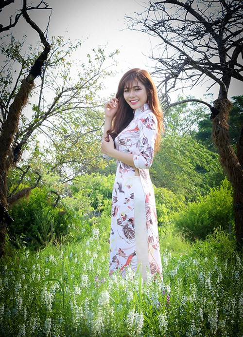 Với chiến thắng vừa qua, Hồ Ái Thơ cũng trở thành nhân vật được nhiều trang báo, các đơn vị truyền thông nhắc đến nhiều. Qua đó, hình ảnh của cô nữ sinh xinh đẹp - Hoa khôi Sinh viên Hà Nội cũng đến gần hơn với đông đảo bạn trẻ trên cả nước. Được nhiều người khen ngợi, cổ vũ nhưng Hồ Ái Thơ vẫn khá khiêm tốn và tương đối kiệm lời khi nói về bản thân. Ảnh: Facebook nhân vật.