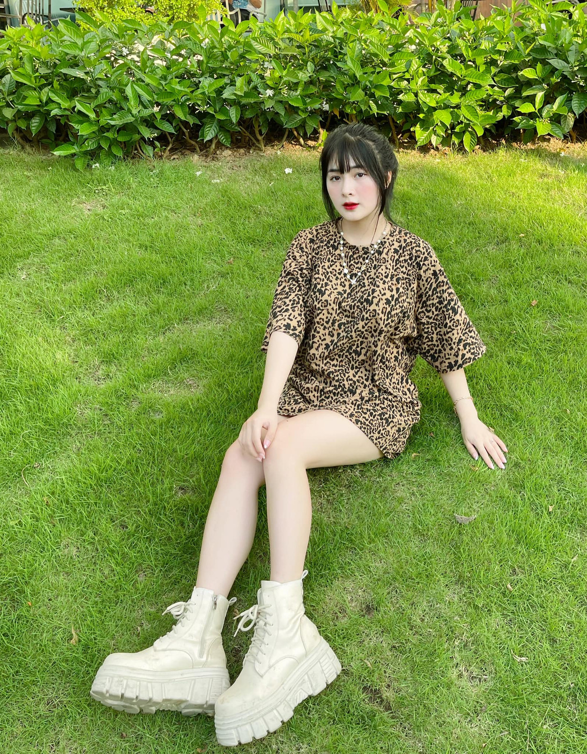 Quỳnh Alee đã bước đầu thành công trong sự nghiệp của một streamer, khi cô nàng sở hữu hơn 190 ngàn người theo dõi trên fanpage, hơn 1,5 triệu lượt theo dõi trên TikTok cá nhân.