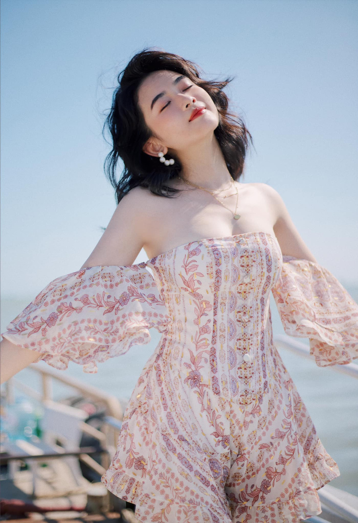 Được biết, ngoài việc học ở trường, Xuân còn đang thực tập ở vị trí nhà sản xuất và giám đốc nghệ thuật.