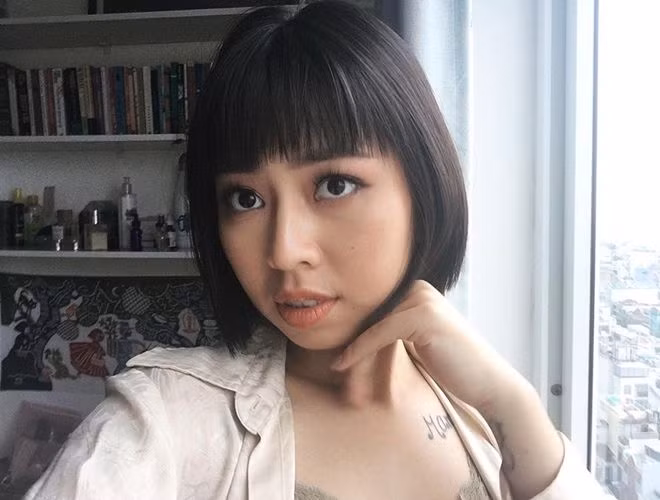 Một số dân mạng còn vào trang cá nhân Giang Coco để lại bình luận miệt thị cơ thể của cô nàng 9X.