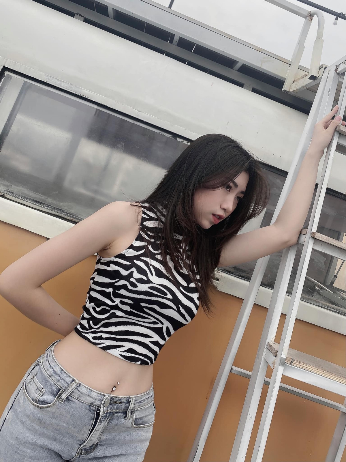 Hơn ai hết, cô em gái của Văn Toàn hiểu niềm đam mê trái bóng của anh trai nên luôn mong anh có thể tỏa sáng trong sự nghiệp và không gặp chấn thương.