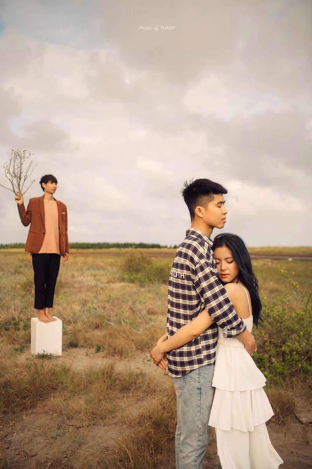 Bên cạnh những khoảnh khắc đẹp trong bộ ảnh. cặp đôi này còn gây ấn tượng bởi ngoại hình cực phẩm của họ.