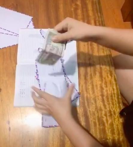 Cuối cùng, món quà cưới của "người cũ" là 1.000 đồng khiến không cả cô dâu, chú rể mà cả dân mạng đều... ngã ngửa.