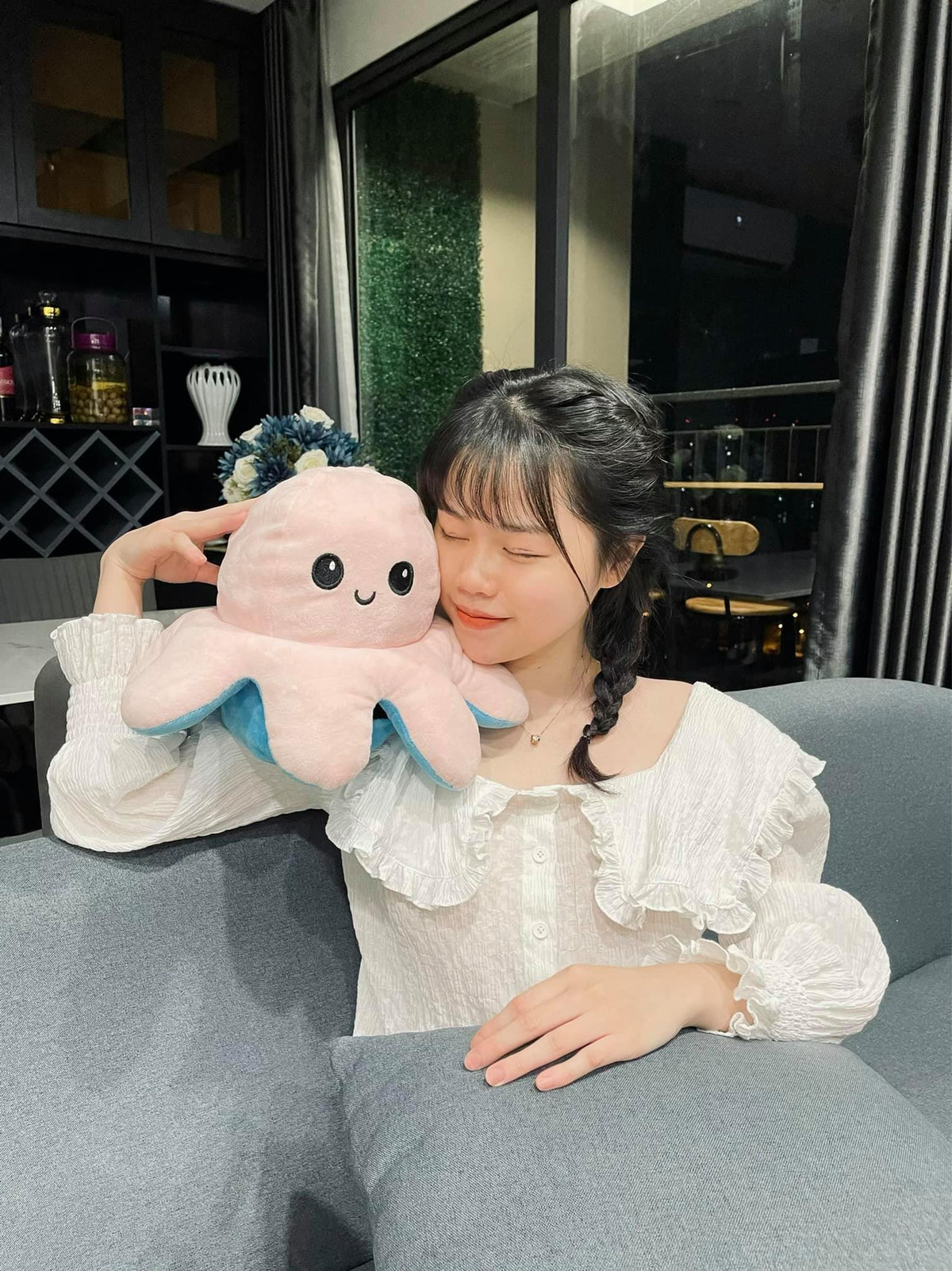 Lật lại những bức ảnh ngày ấy - bây giờ của Huỳnh Anh, nhiều người đã phải gật gù thừa nhận cô nàng đã có sự thay đổi đáng kể.