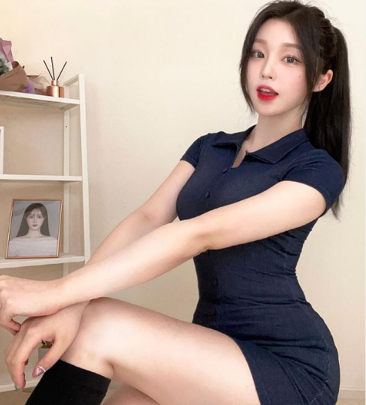 Người đẹp xứ Hàn tự tin với khả năng tạo dáng trước ống kính khi thực hiện các shoot hình.