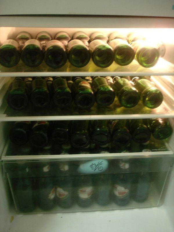 Tủ lạnh này chắc hẳn dành cho cánh mày râu. Ảnh: Công Nguyễn