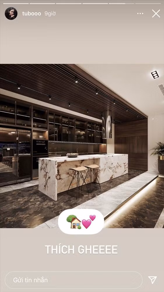 Nhìn thôi cũng biết vợ chồng Tú Boo đã phải đầu tư rất nhiều tiền bạc và công sức căn nhà hết sức hoành tráng này.