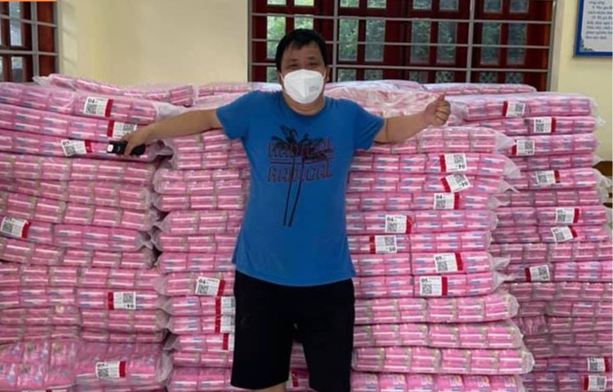 Tin tot mua dich: Long tot cua bac chu tro - Cho di de nhan lai