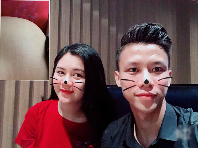 Vợ Quế Ngọc Hải gây thiện cảm với mọi người xung quanh nhờ sở hữu vẻ đẹp trong trẻo, dễ mến.