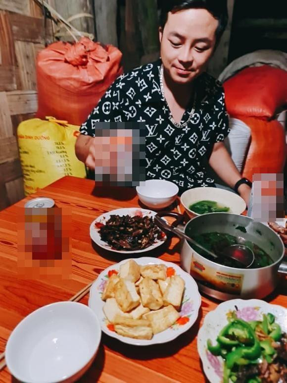 Những bữa cơm gia đình ấm cúng, hạnh phúc của đôi vợ chồng này vẫn được cập nhật thường xuyên.