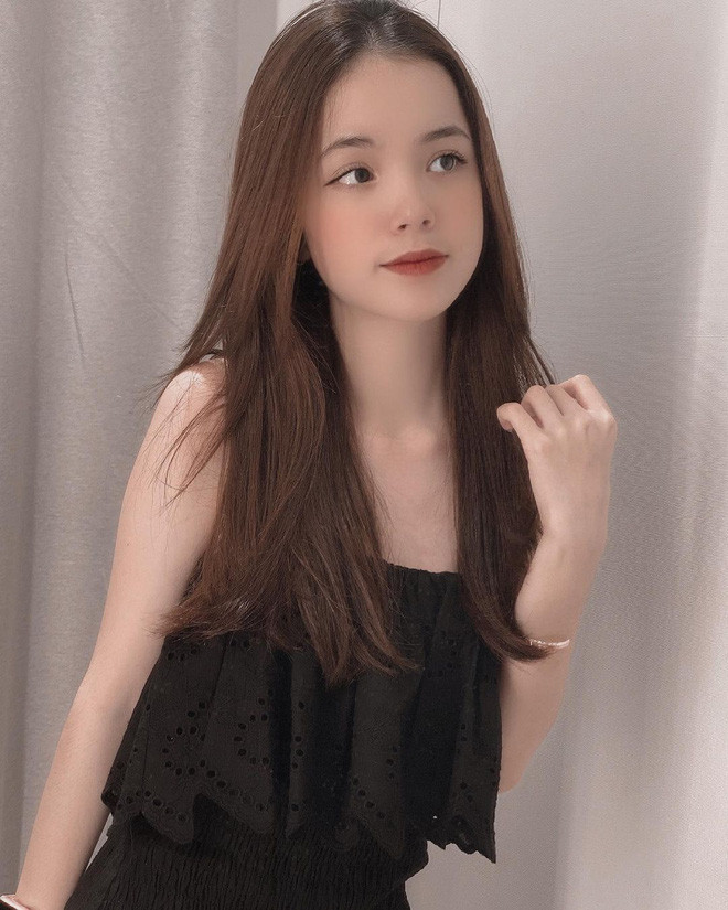 Meo Xinh hiện đã sở hữu tới hàng trăm ngàn lượt theo dõi trên TikTok lẫn Instagram - con số không tưởng với một cô bé 15 tuổi.