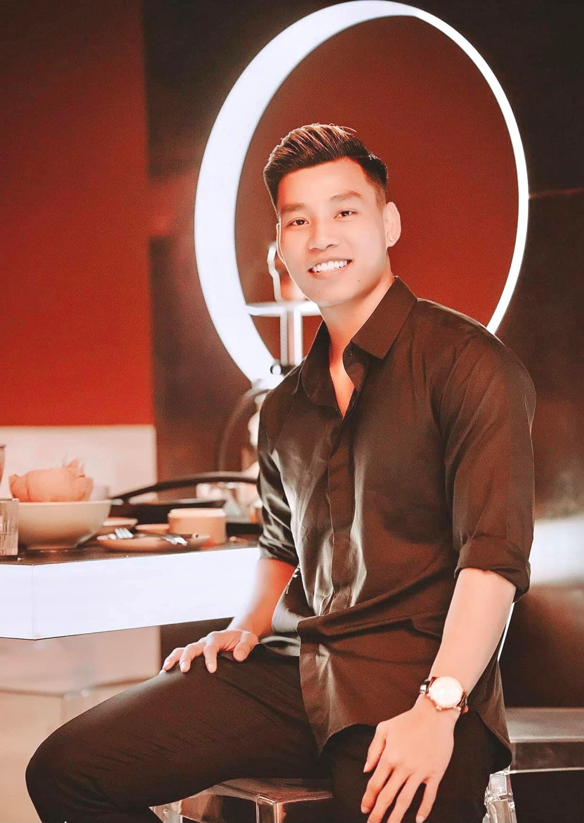 Trước đó trong trận đấu hôm 7/6 của vòng loại 2 World Cup, Văn Thanh là người góp bàn thắng cuối cùng giúp Việt Nam chốt 4-0 trước Indonesia.