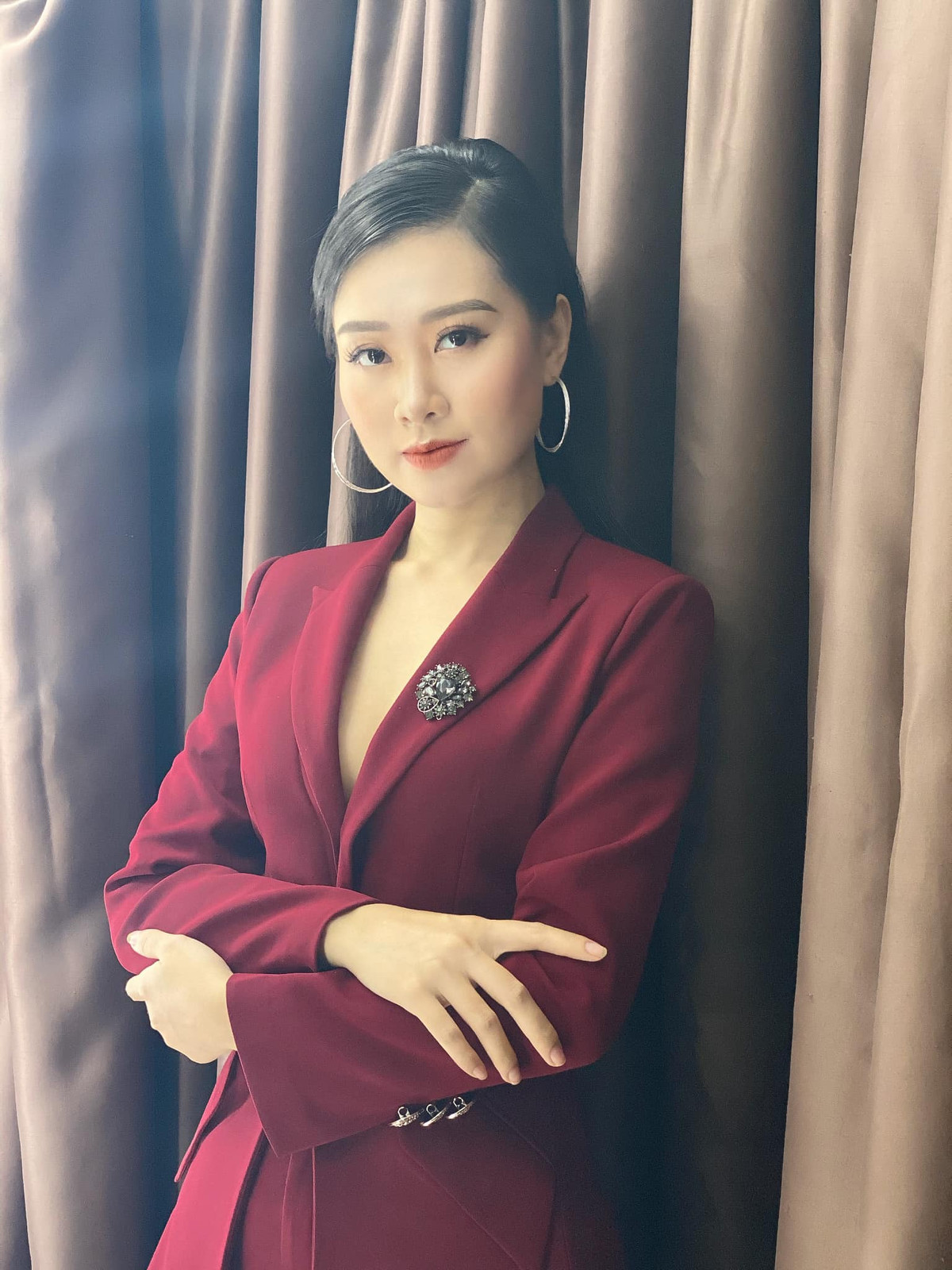 Cô cũng không bao giờ quên chăm sóc bản thân mình. Dù đã hơn 30, Hà Phương vẫn sở hữu mái tóc, làn da và vóc dáng chuẩn.