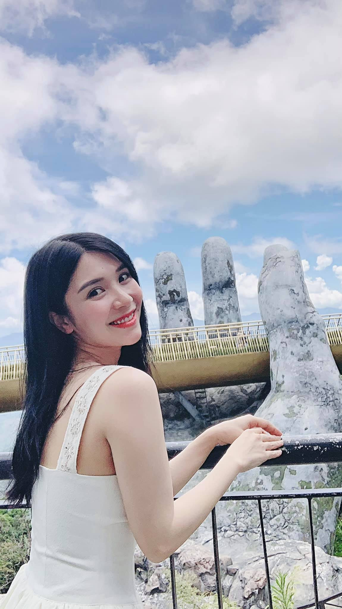 Thanh Bi gắn liền với phong cách gợi cảm, quyến rũ trong mắt khán giả.