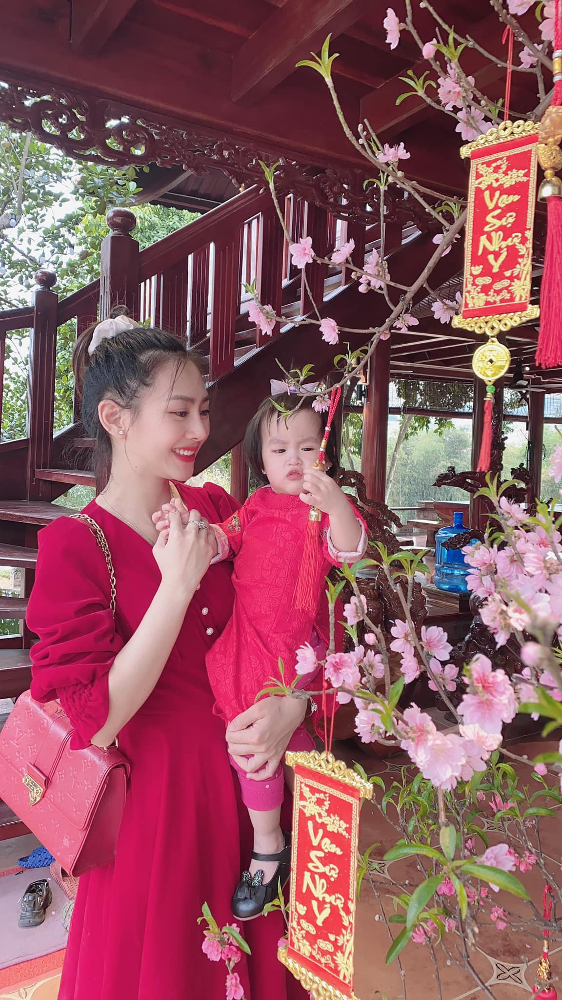 Từ sau khi "theo chồng bỏ cuộc chơi", Yến Xôi ít xuất hiện hơn trên MXH, tên tuổi của cô không còn được biết đến nhiều như trước.