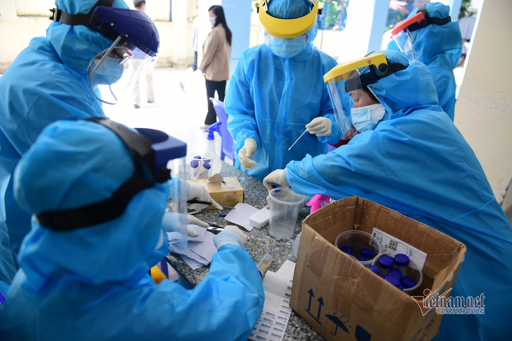Thành phố cũng đẩy mạnh việc test nhanh kháng nguyên để kịp thời truy vết F0.