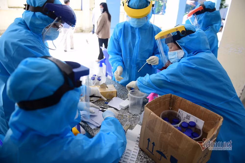 Thành phố cũng đẩy mạnh việc test nhanh kháng nguyên để kịp thời truy vết F0.