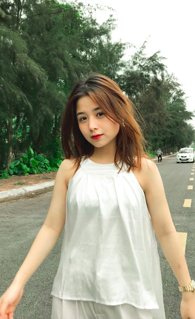 Được biết, cô nàng có ước mơ được trở thành sinh viên trường Đại học Khoa học Xã hội và Nhân văn - Đại học Quốc gia Hà Nội.