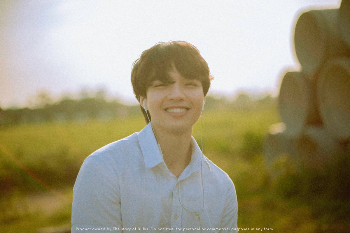 Tun Phạm thường xuất hiện với hình ảnh điển trai cùng nụ cười tỏa nắng và bắt đầu nổi lên từ năm 2016 với một số vlog hài hước do chính anh dàn dựng như “Vấn nạn đeo kính”, “Sự trở lại của quái vật” hay “Tổng hợp 1001 câu nói kinh điển của giáo viên”...