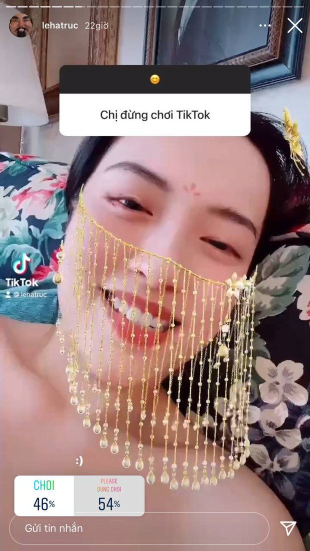 Sau khi chứng kiến màn trả lời cực "troll" của chính nữ travel blogger thì nhiều người mới tá hỏa ra, hóa ra lý do khiến fans phải yêu cầu cô dừng chơi TikTok là vì sự "lầy lội" mất hình tượng bấy lâu của Hà Trúc.