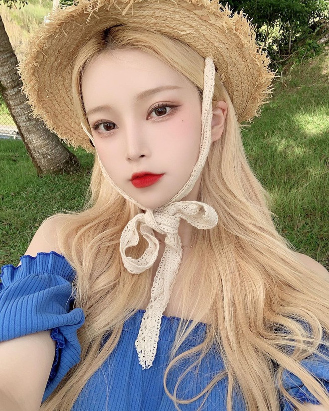 Hot girl 9X thử nghiệm nhiều màu tóc khác nhau như màu khói sáng, màu nâu lạnh, màu tóc bạch kim…