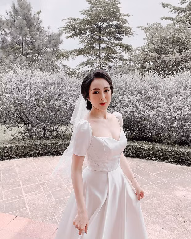 Bên cạnh việc tập thể thao, Nguyễn Thanh Thủy còn chú ý đến việc chăm sóc da, nhờ vậy mà cô gái này luôn khiến hội "bỉm sữa" ghen tị vì lúc nào cũng xinh xuất sắc. Ảnh: FBNV