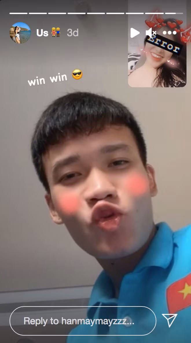 Dù hiếm khi đăng ảnh bạn trai lên MXH nhưng nàng WAG này cực chăm lên sân bóng cổ vũ bạn trai thi đấu.