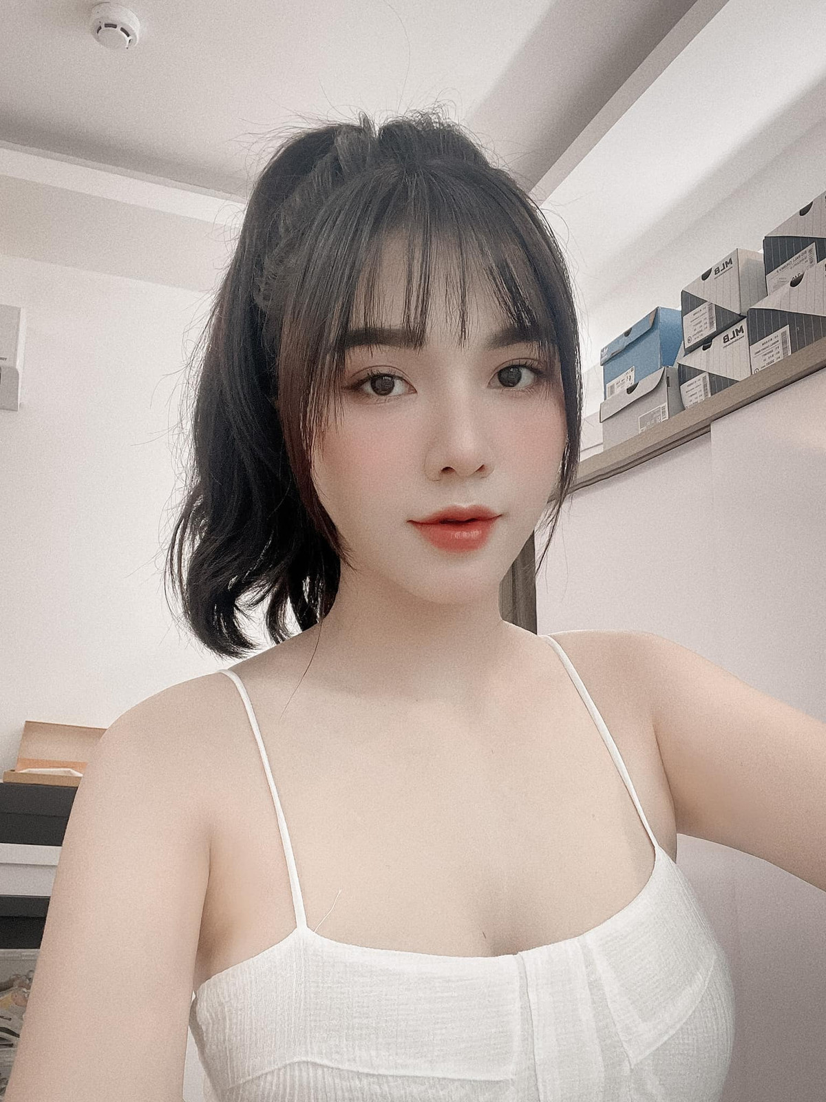 Gia Hân hiện làm quản lý cho một spa ở Biên Hoà, Đồng Nai.