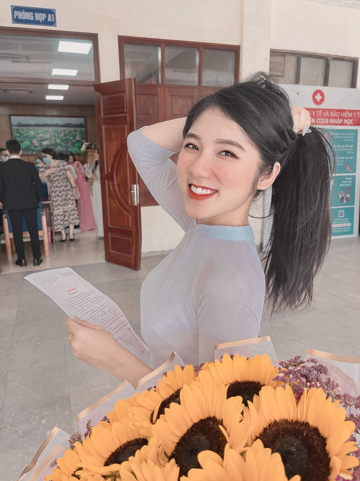 Quách Hương Lan (sinh năm 1999, Thái Nguyên) được biết đến là hot girl của ngành Tài chính Ngân hàng, Học viện Tài chính.