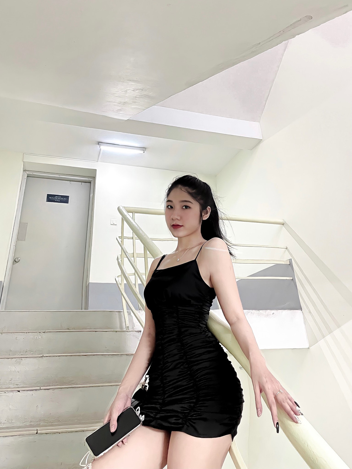 Nữ sinh này không chỉ sở hữu nhan sắc xinh đẹp, ngọt ngào mà còn có tính cách năng động, tham gia sôi nổi các hoạt động xã hội.