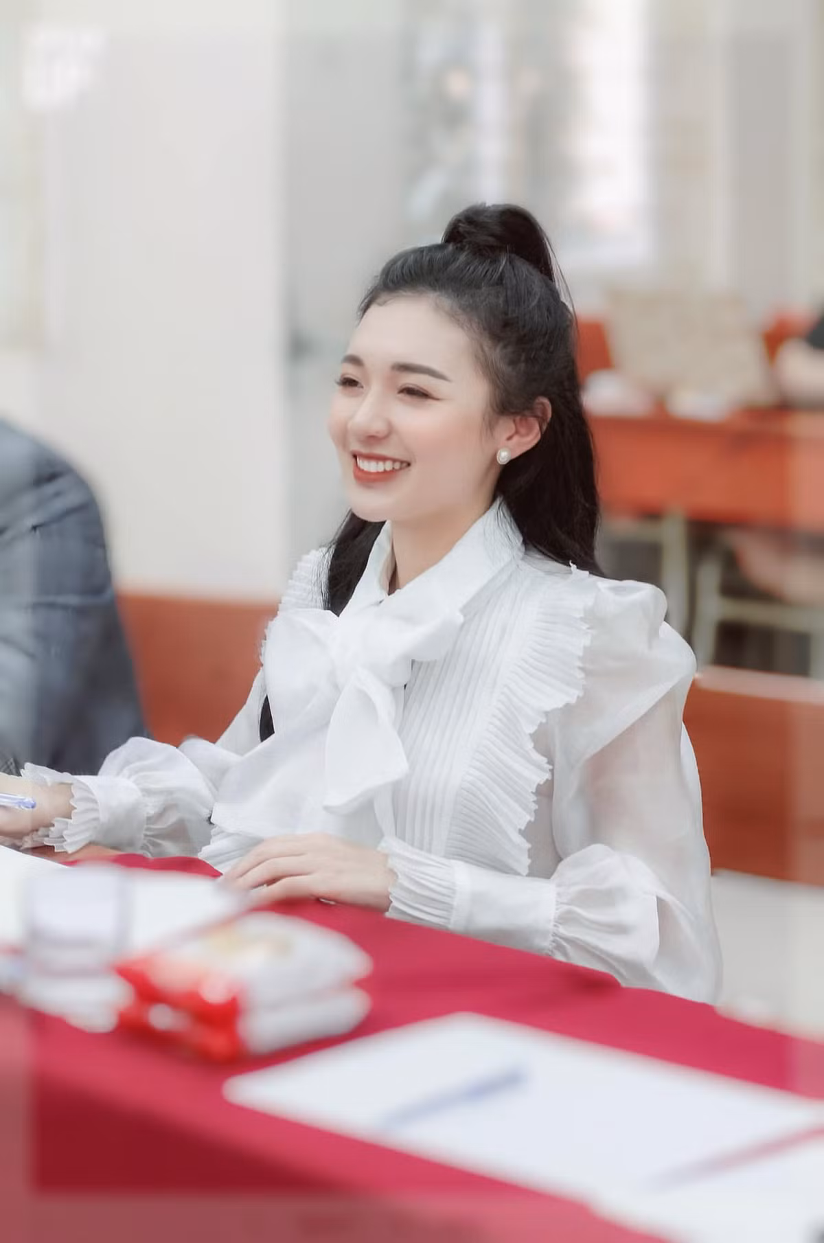 Hiện tại, Phương Thảo ngoài việc dẫn dắt các bản tin của VTV còn là 1 MC sự kiện khá đắt show.