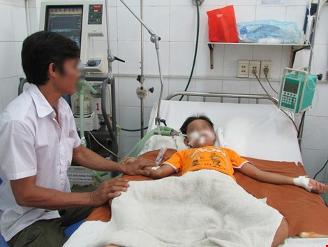 Cháu T. đang được BV Đa khoa Nguyễn Đình Chiểu điều trị.