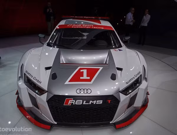 Audi R8 LMS 2016 - San sang tranh tai tai GT3