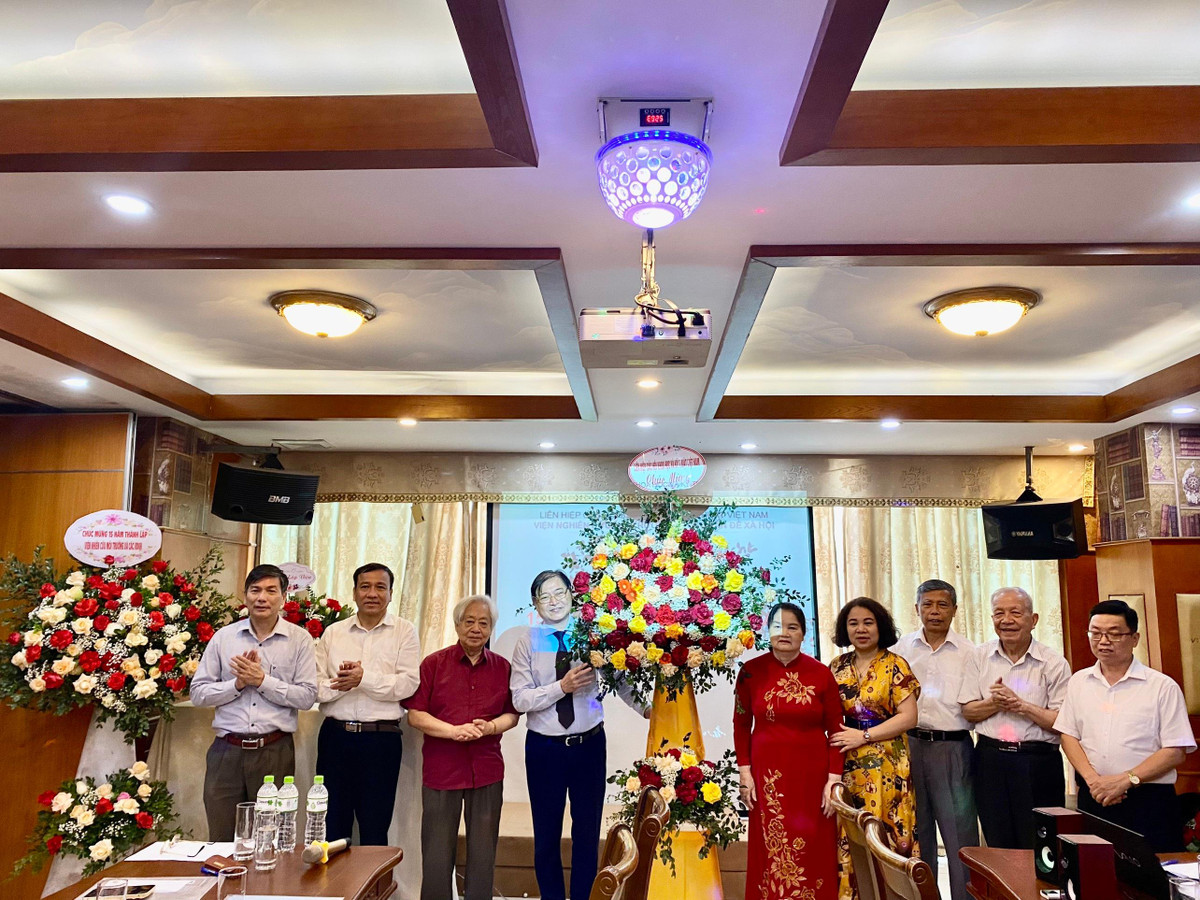 Viện Nghiên cứu Môi trường và Các vấn đề xã hội – 15 năm xây dựng và phát triển - Hình 2 Vien Nghien cuu Moi truong va Cac van de xa hoi – 15 nam xay dung va phat trien-Hinh-2