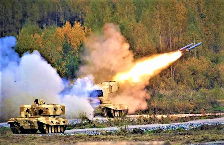 Đáng nói, TOS-1 hiện không thuộc biên chế trong lực lượng pháo binh, mà thuộc lực lượng phòng hóa Nga; và có tin, Nga đang chuẩn bị đưa vũ khí mới, trong đó có cả TOS-1A vào chiến trường Syria, sẽ bố trí tại căn cứ Al-Qamishli.
