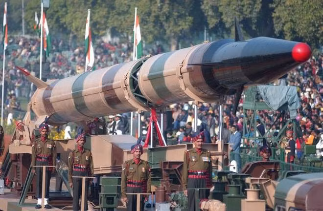 Cuộc thử nghiệm được tiến hành bởi Bộ Tư lệnh Chiến lược Ấn Độ với sự hỗ trợ hậu cần của Tổ chức Nghiên cứu và Phát triển Quốc phòng của quốc gia này.