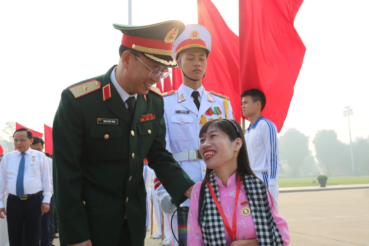 Trao huy hieu Bac Ho cho 68 guong dien hinh tieu bieu toan quoc-Hinh-5