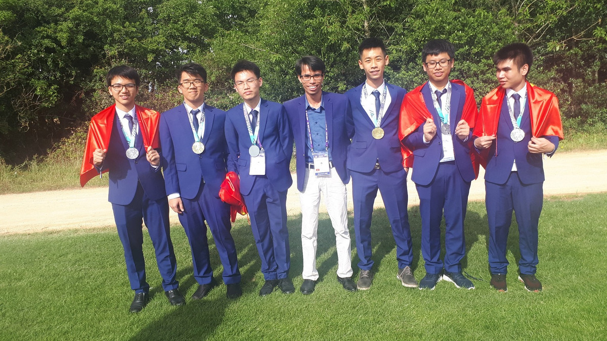 200 nha giao tieu bieu duoc tuyen duong dip 20/11