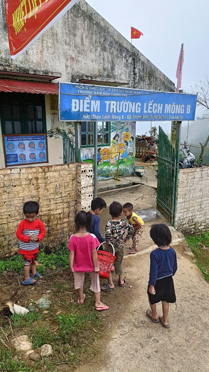 Thay giao mam non 12 nam bam ban het long vi dan em tho-Hinh-6