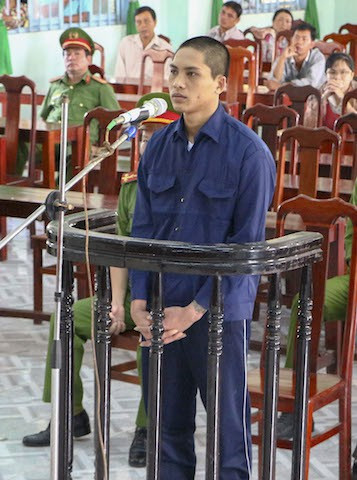 Bị ngăn cấm yêu, giết mẹ người yêu trả thù ảnh 1